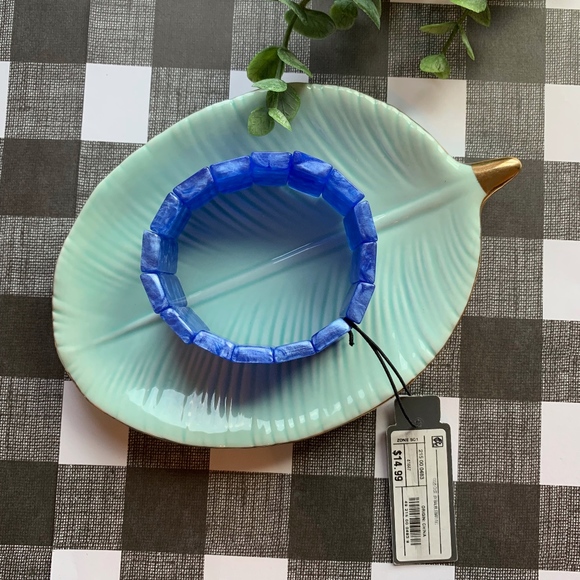 Polished Resin ❤️ Bracelet - Picture 2 of 3